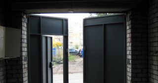 Купить гаражные ворота распашные Алексеевка, цена от 3957 руб.